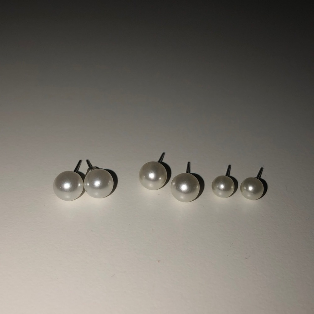 Set of 3 pearl earrings